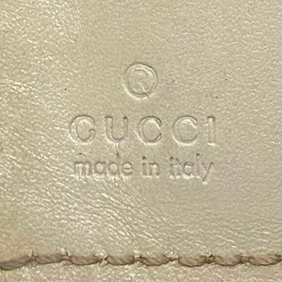 Gucci ‘GG’ Bifold Wallet - Picture 4 of 8